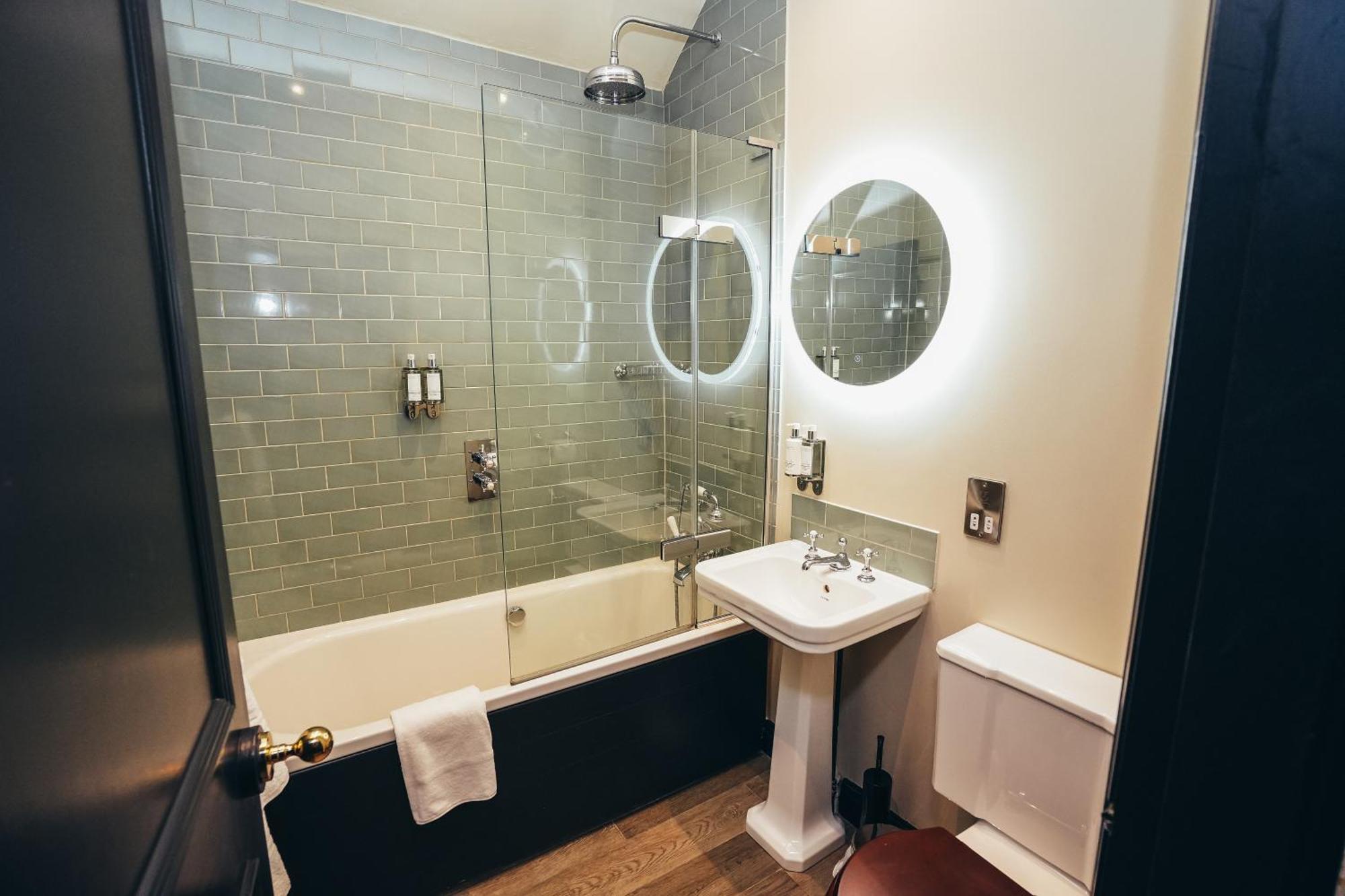 Hotel The George Hathersage Esterno foto